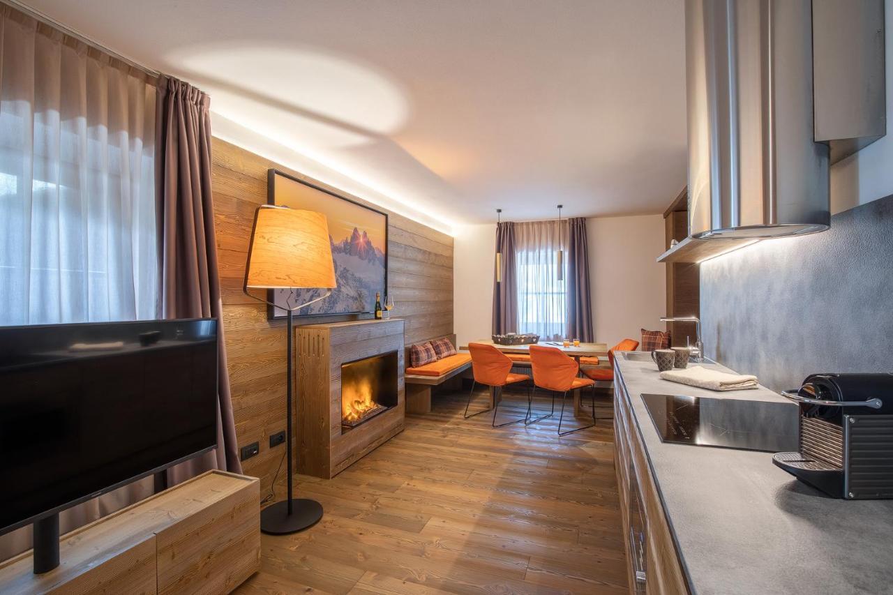 Cima Dodici B&B - Apartments セスト エクステリア 写真